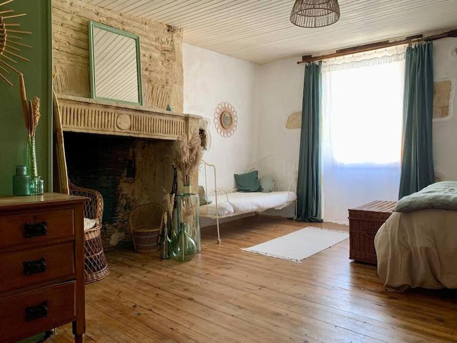 Holiday home Maison Medievale Climatisee Avec Jardin *